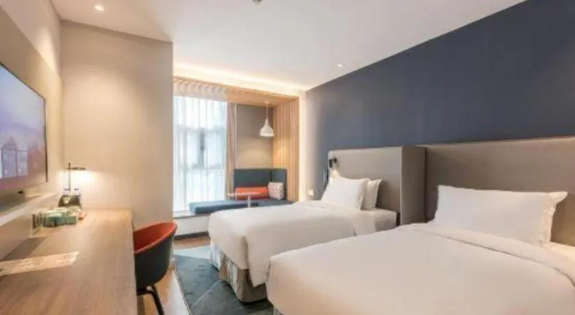 Bed in Holiday Inn Express Tianjin Dongli By IHG