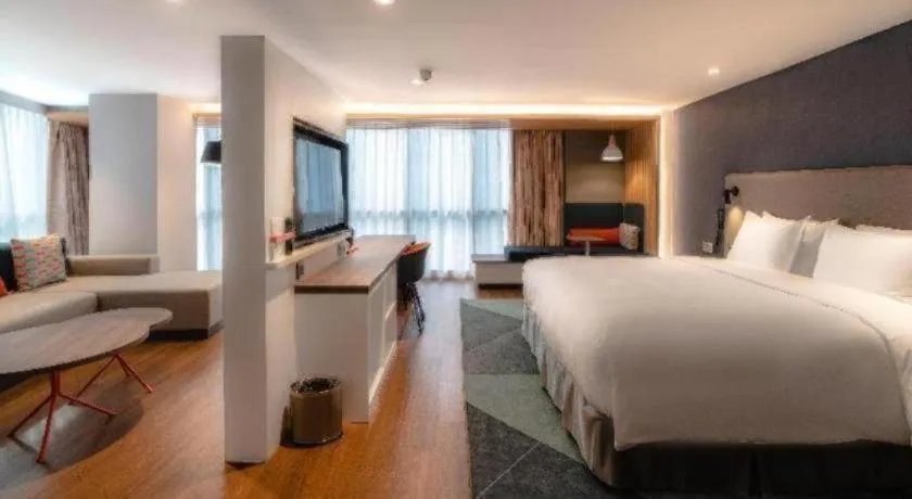 Bed in Holiday Inn Express Tianjin Dongli By IHG