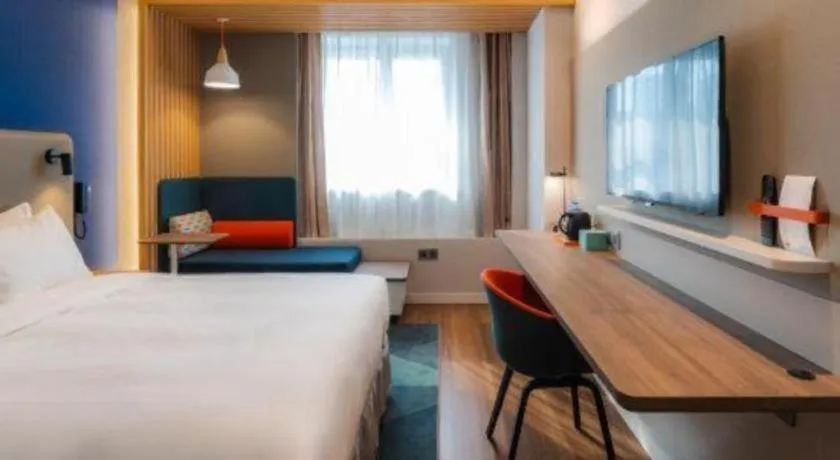 Bed in Holiday Inn Express Tianjin Dongli By IHG