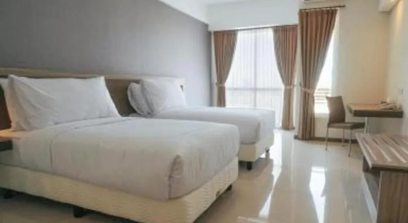 Bed in My Tower Hotel Surabaya
