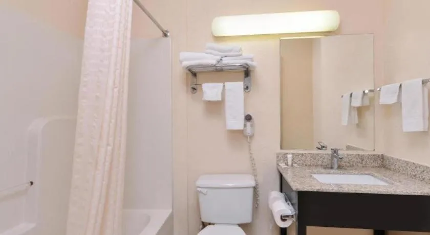 Baymont by Wyndham Acworth