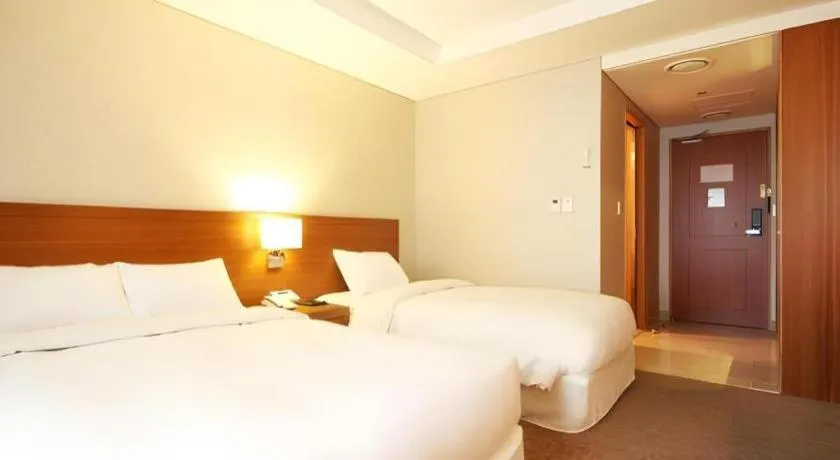 Bed in Seoul Rex Hotel