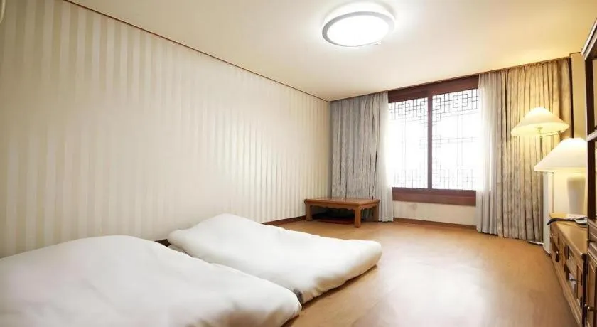 Bed in Seoul Rex Hotel