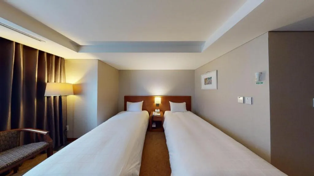 Bed in Seoul Rex Hotel