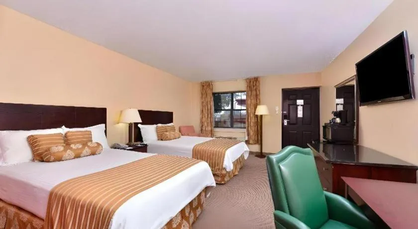 Bed in Americas Best Value Inn & Suites Victoria