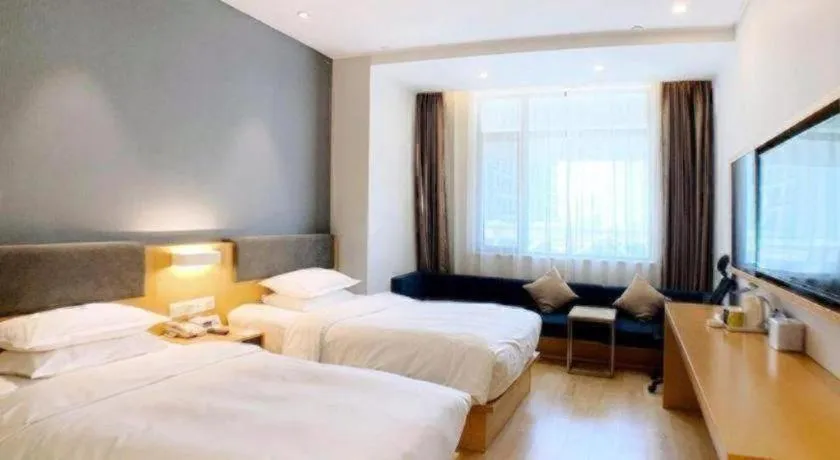 Bed in Holiday Inn Express Jinan Exhibition Center By IHG