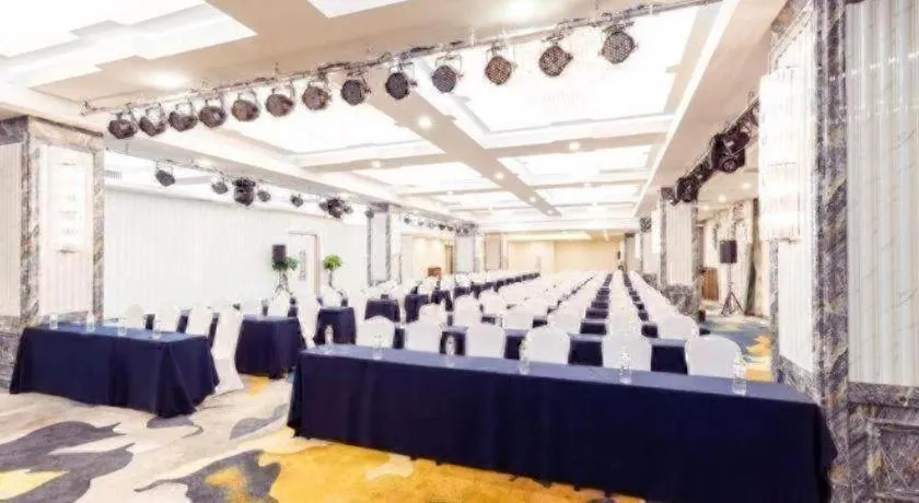 Holiday Inn Express Jinan Exhibition Center By IHG