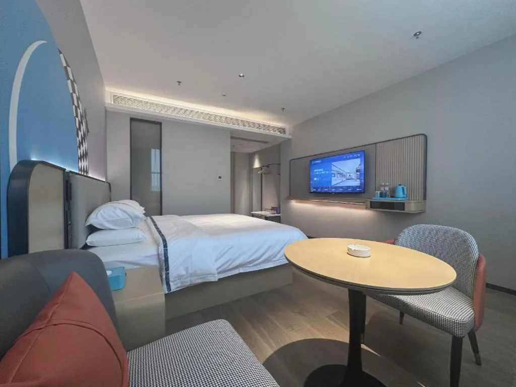 Bed in City Comfort Inn Hengyang Dayang Department Lianhu Plaza