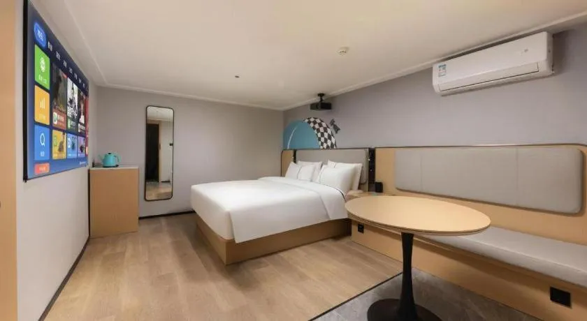 Bed in City Comfort Inn Hengyang Dayang Department Lianhu Plaza