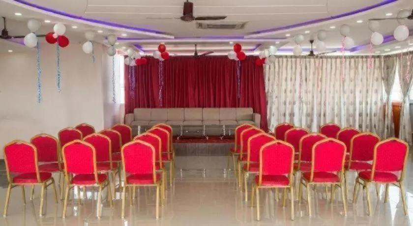 Hotel Gajur Palace