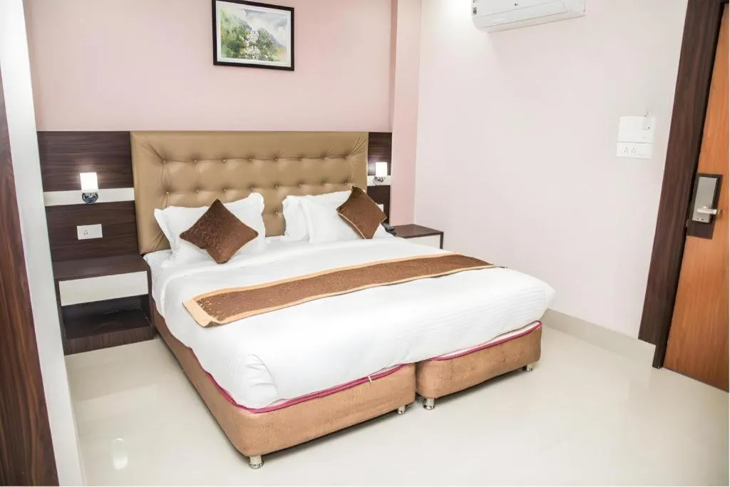 Bed in Hotel Gajur Palace