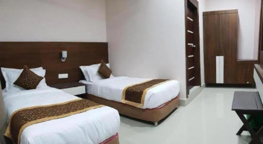 Bed in Hotel Gajur Palace