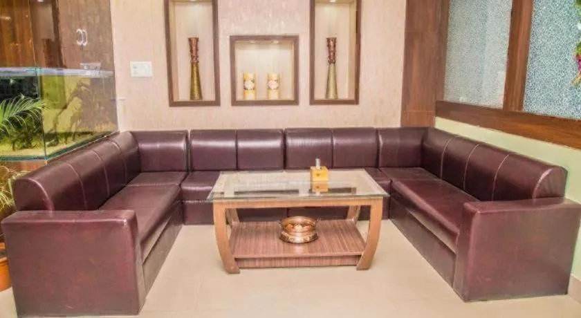 Hotel Gajur Palace