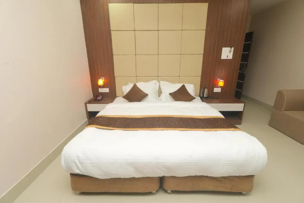 Bed in Hotel Gajur Palace