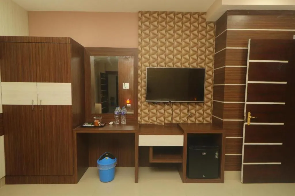 Hotel Gajur Palace
