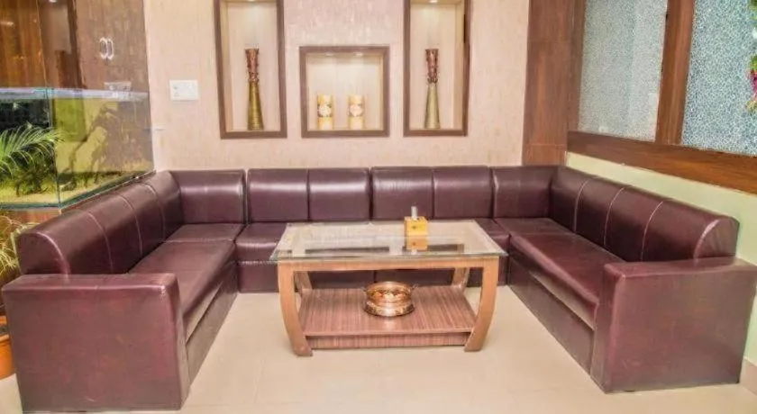 Hotel Gajur Palace