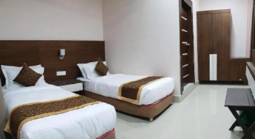 Bed in Hotel Gajur Palace