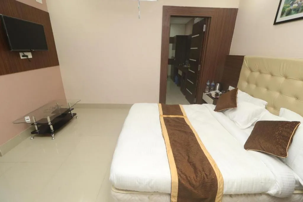 Bed in Hotel Gajur Palace