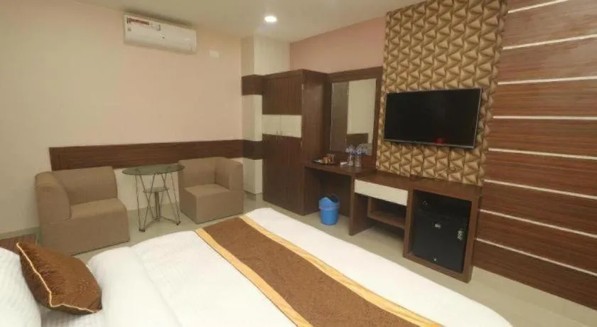 Bed in Hotel Gajur Palace