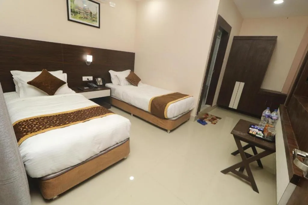 Bed in Hotel Gajur Palace