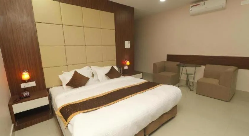 Bed in Hotel Gajur Palace