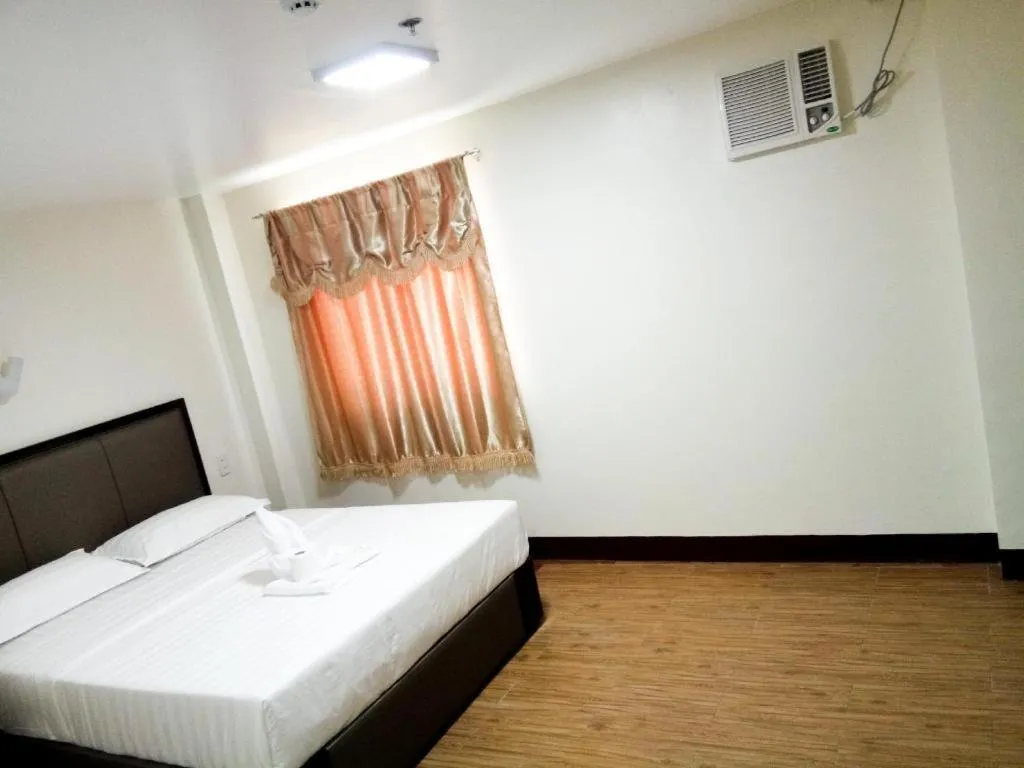Bed in Meaco Royal Hotel- ILagan