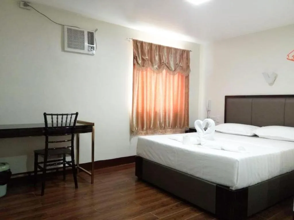 Bed in Meaco Royal Hotel- ILagan