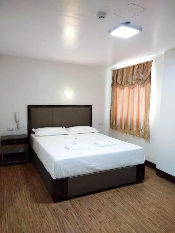 Bed in Meaco Royal Hotel- ILagan