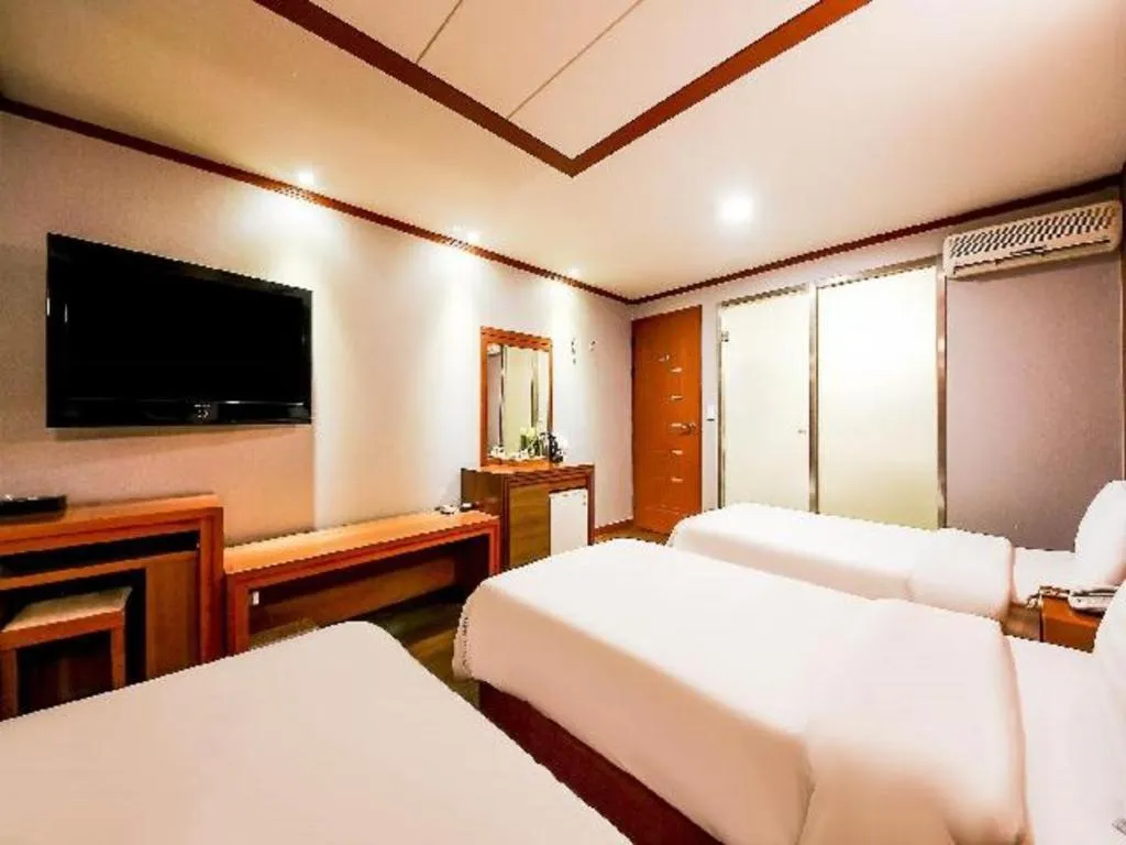 Bed in Hotel J Suwon