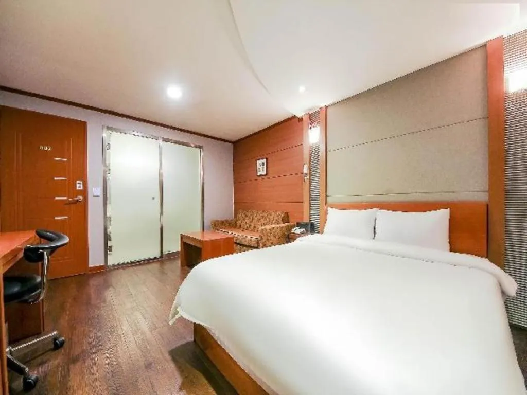 Bed in Hotel J Suwon