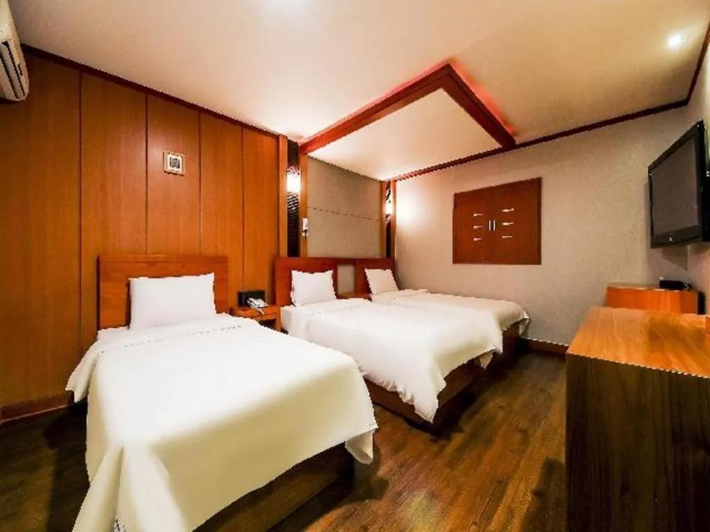 Bed in Hotel J Suwon