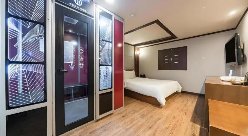 Bed in Hotel J Suwon