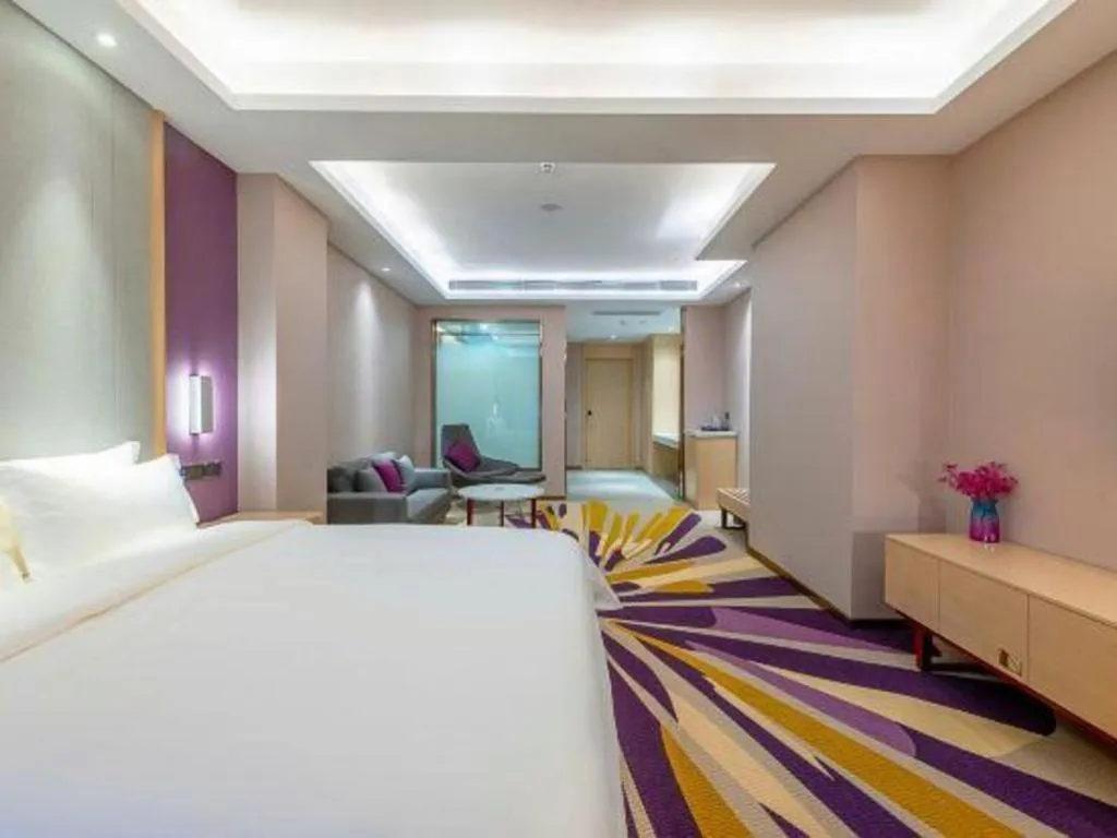 Bed in Lavande Hotels Guangzhou Zhihui City