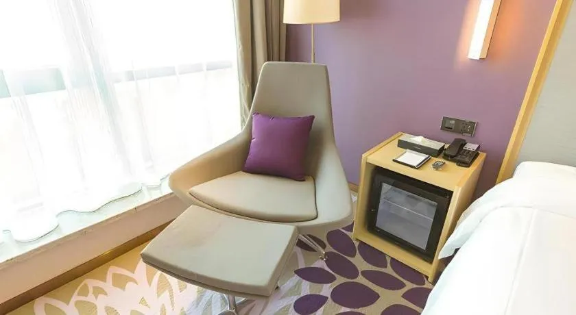 Bed in Lavande Hotels Guangzhou Zhihui City