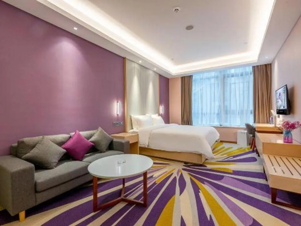 Bed in Lavande Hotels Guangzhou Zhihui City