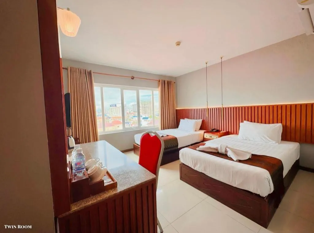 Bed in Midland Hotel