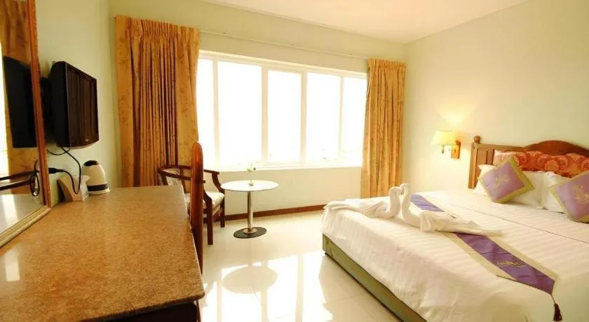 Bed in Midland Hotel