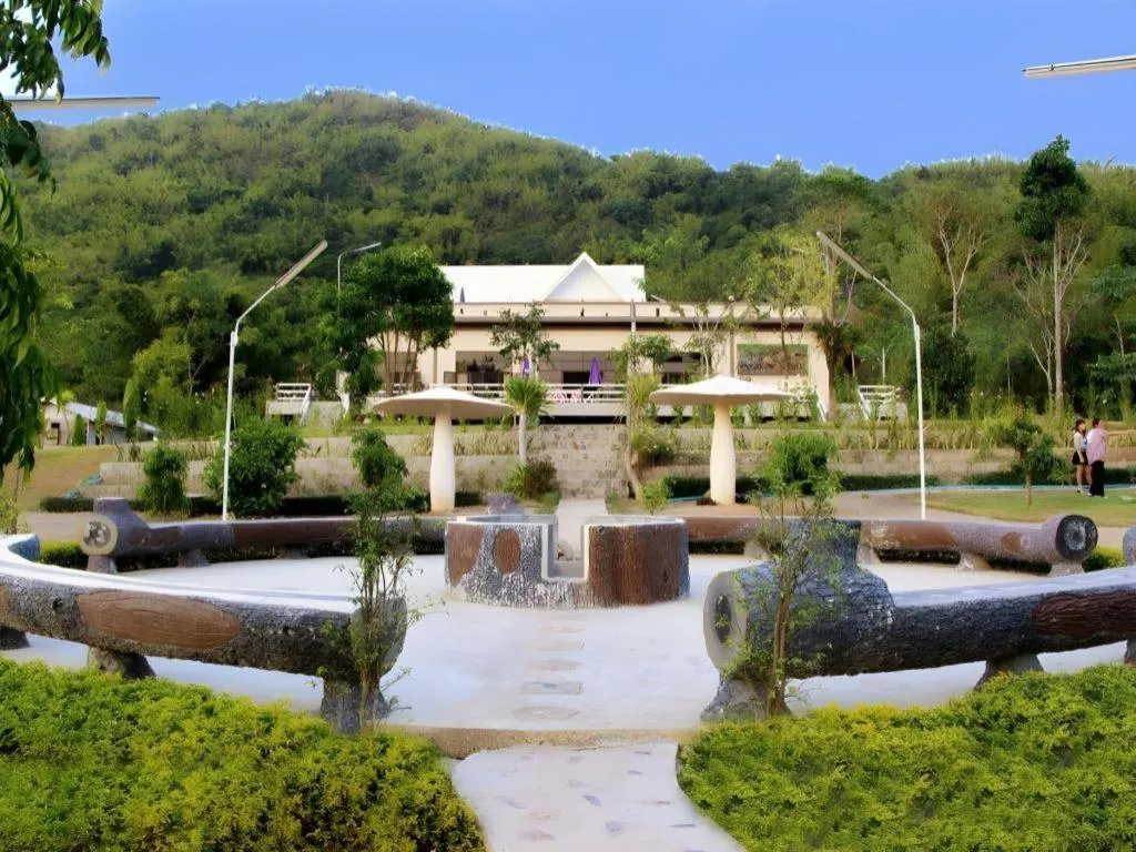 Pattharapuri Valley Resort