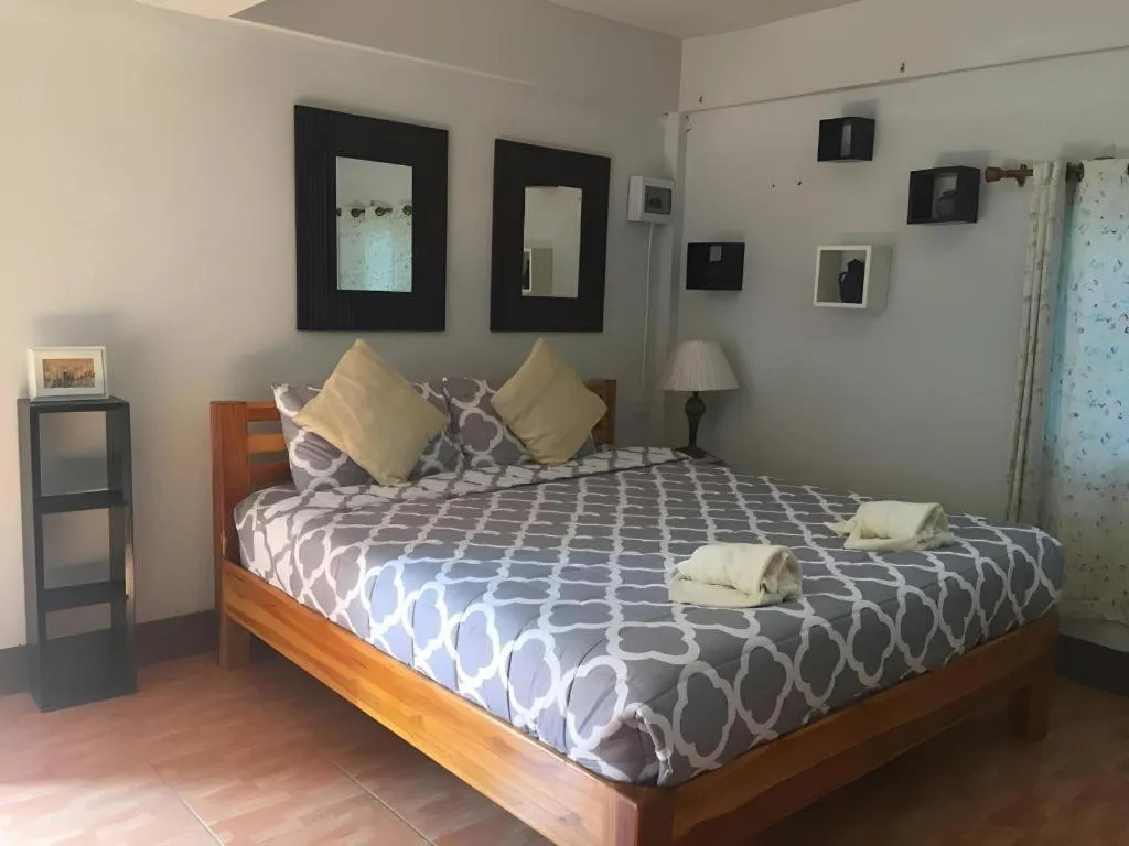 Bed in Pattharapuri Valley Resort