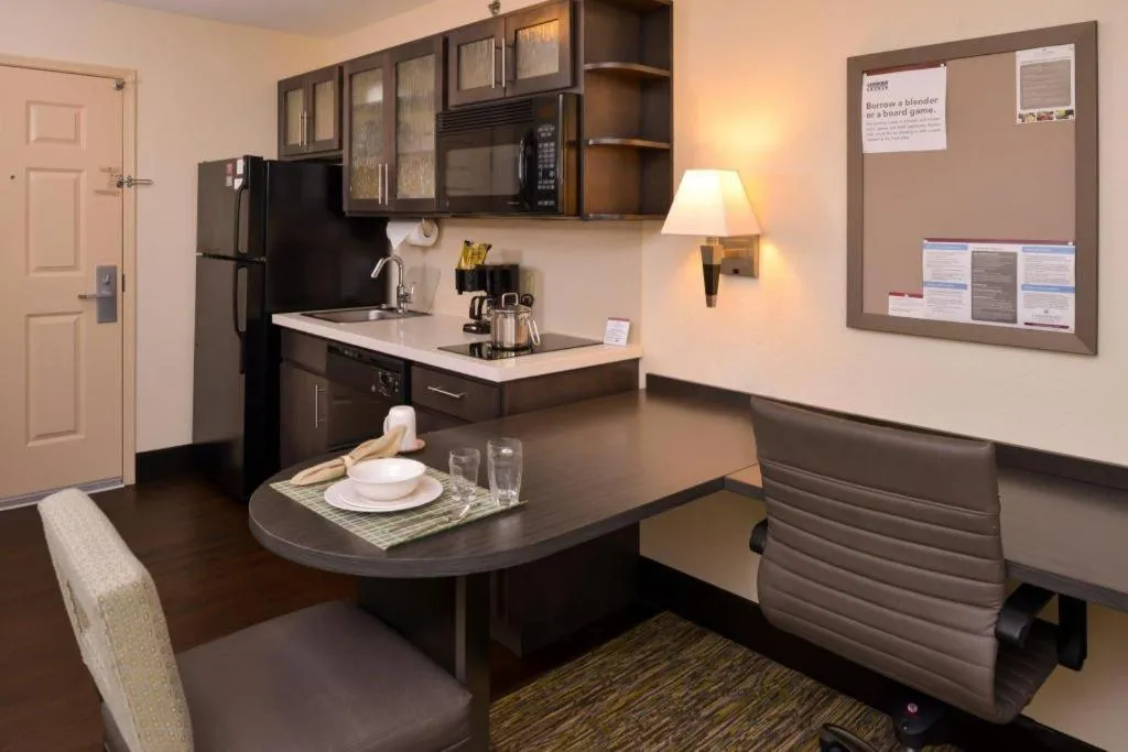 Candlewood Suites Bloomington-Normal By IHG