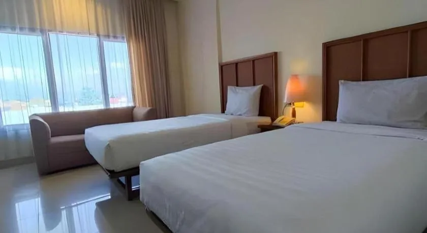 Bed in Hotel Intan Cirebon