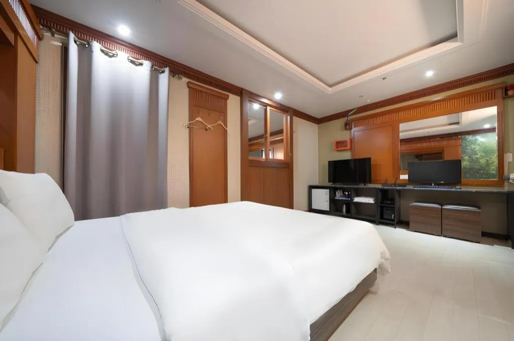 Bed in Hotel Head-One