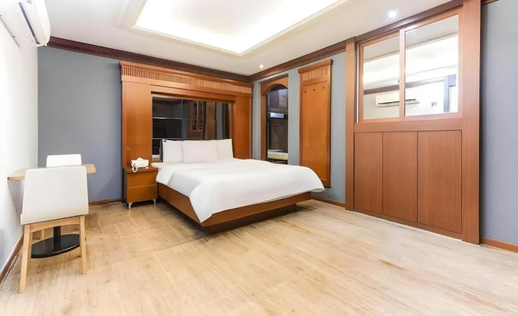 Bed in Hotel Head-One