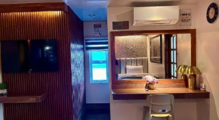 Blueberry Tourist Hotel