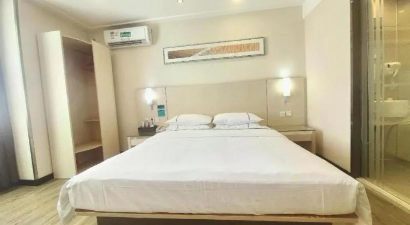 Bed in City Comfort Inn Baise Tianlin