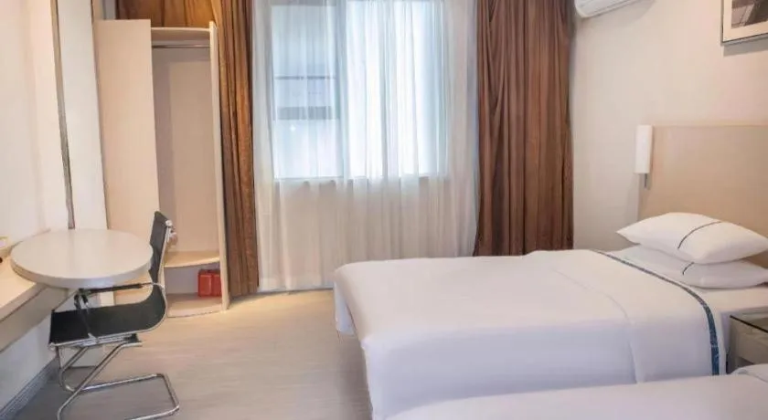 Bed in City Comfort Inn Baise Tianlin