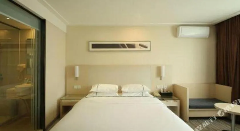 Bed in City Comfort Inn Baise Tianlin