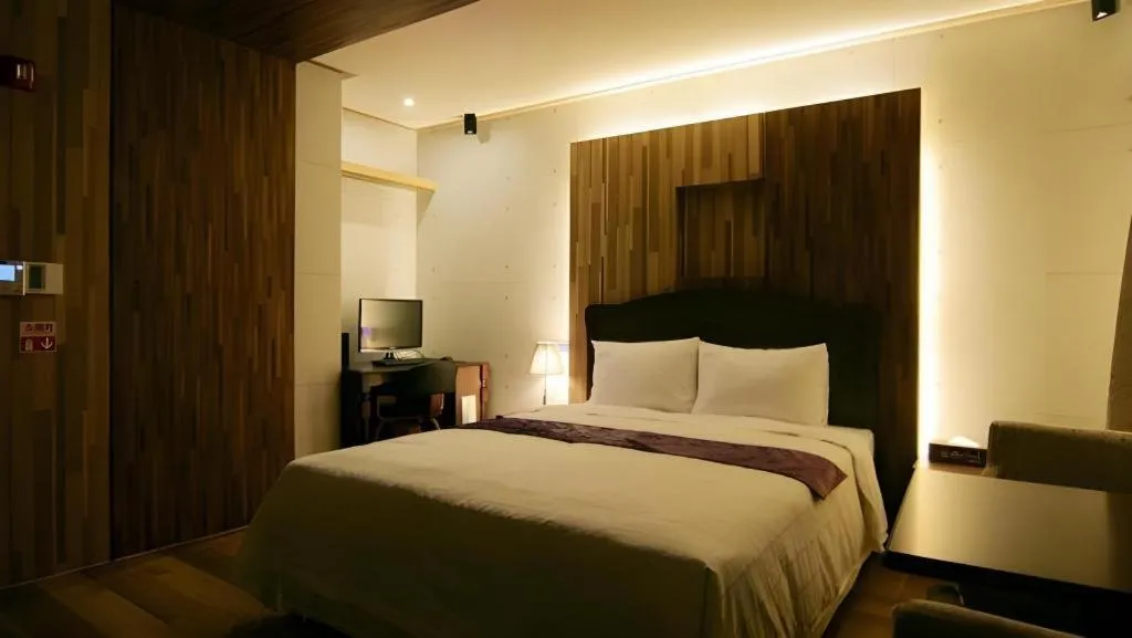 Bed in Benikea Ariul Hotel