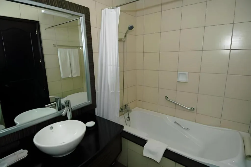 Planta Centro Bacolod Hotel & Residences