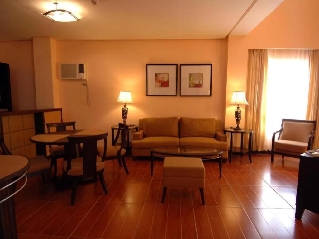 Planta Centro Bacolod Hotel & Residences